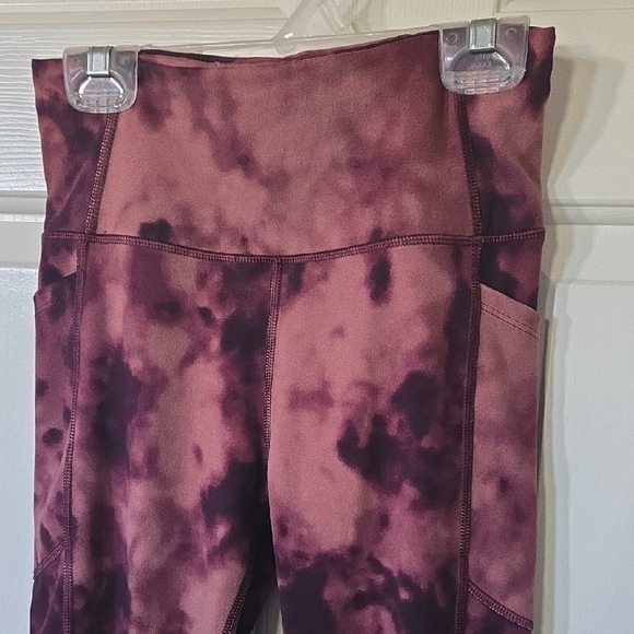 Tie-Dye High-Waisted Leggings - Picture 2 of 8
